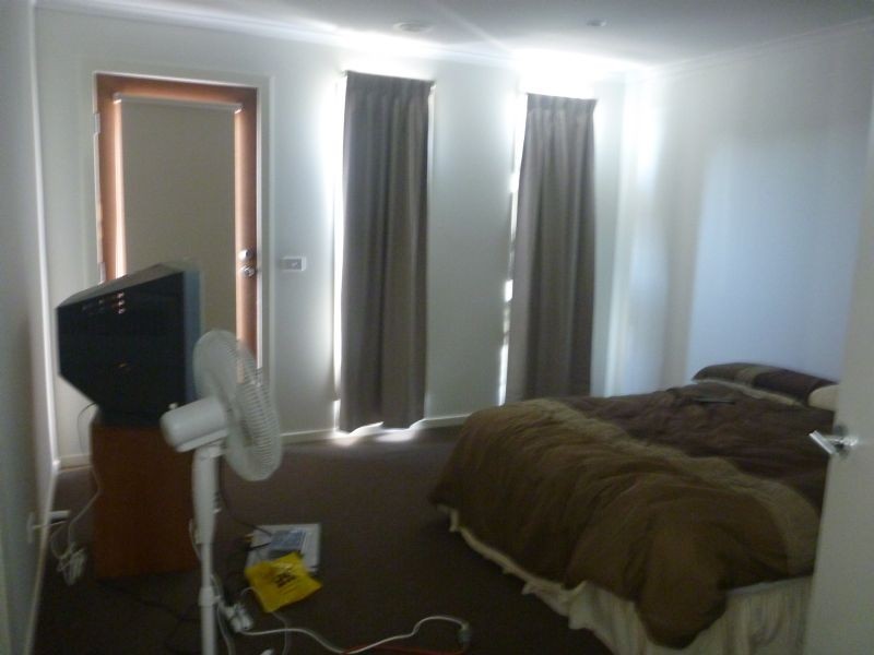 8 SUSAN STREET, Sunshine West VIC 3020