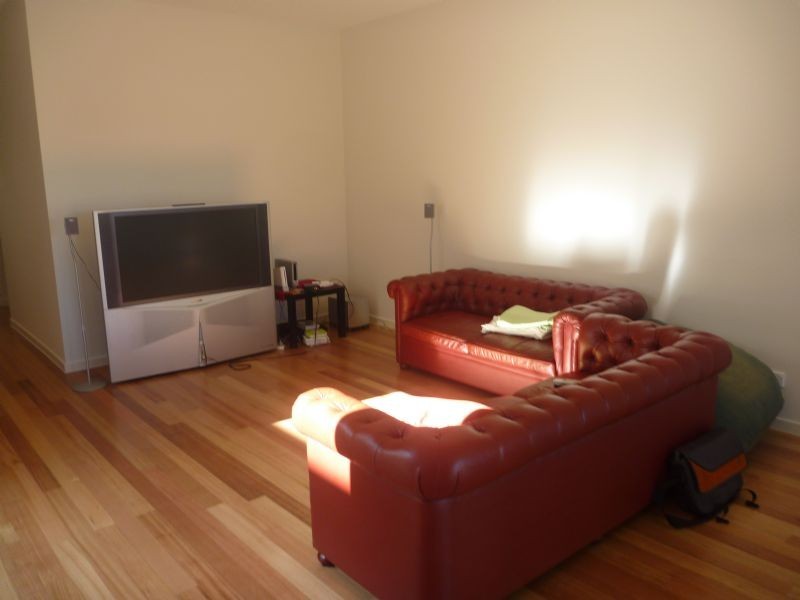 8 SUSAN STREET, Sunshine West VIC 3020