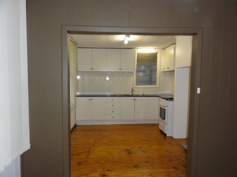 94 COUCH STREET, Sunshine VIC 3020