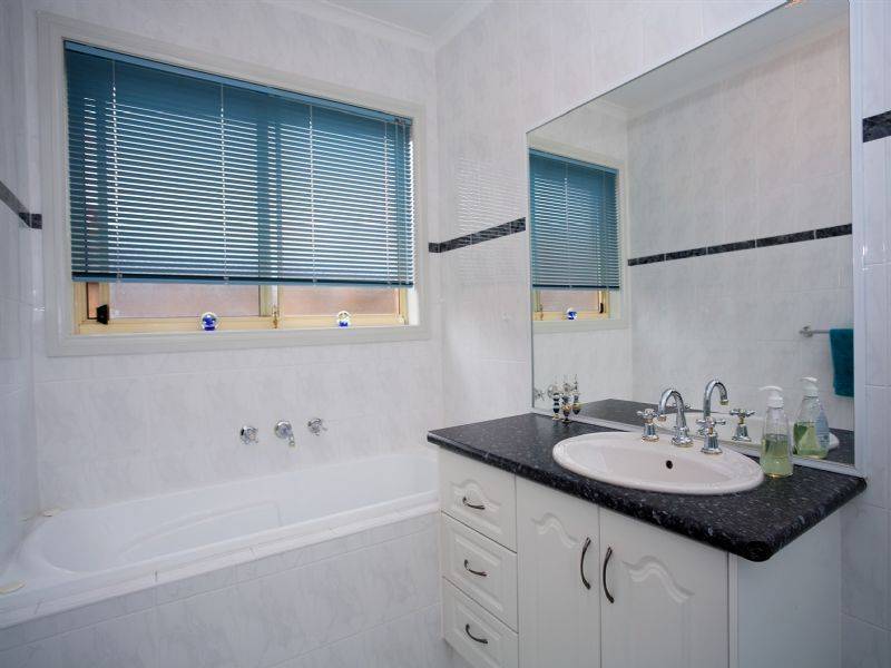 3 Imaroo Street, Fawkner VIC 3060