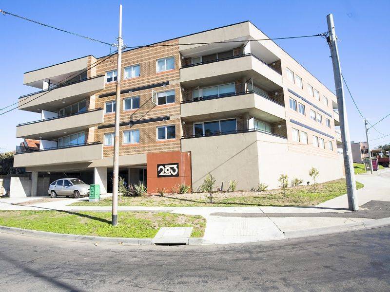 11/203 Nicholson Street, Coburg VIC 3058
