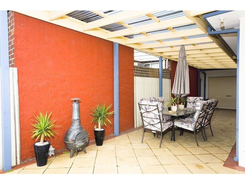 14 Dowding Close, Fawkner VIC 3060