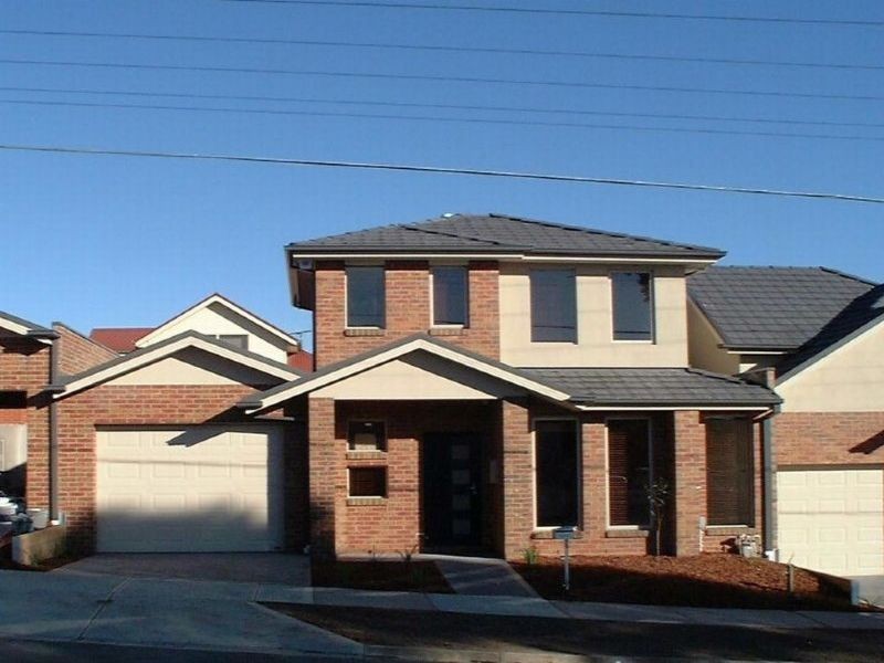 8 Strachan Street, Oak Park VIC 3046