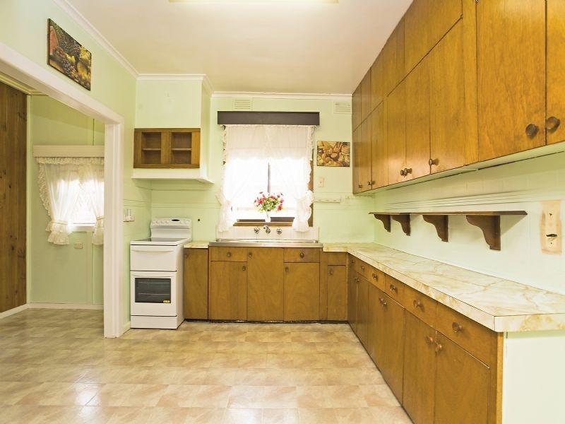 17 Shirley Street, Fawkner VIC 3060