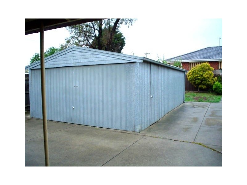 32 Lincoln Avenue, Coburg North VIC 3058