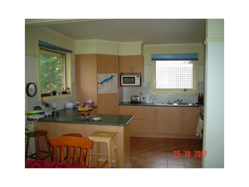 14 Moss Court, Glenroy VIC 3046