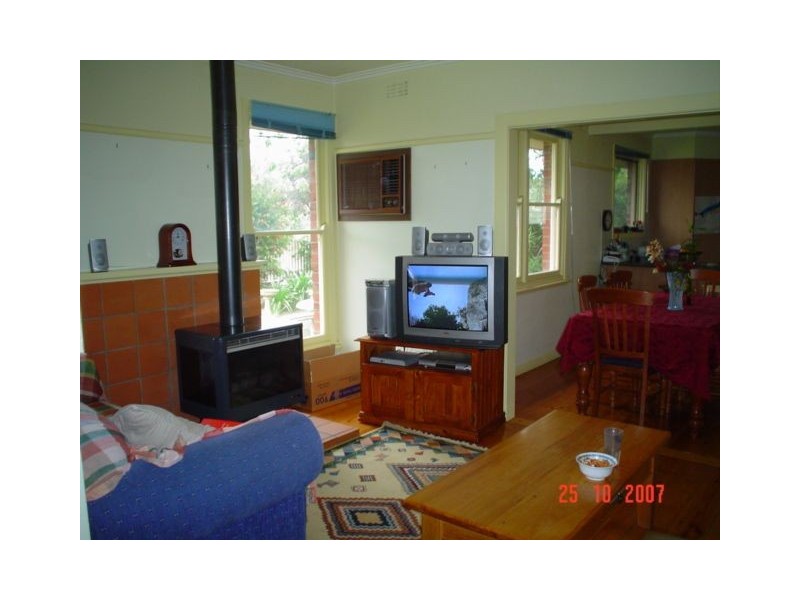 14 Moss Court, Glenroy VIC 3046