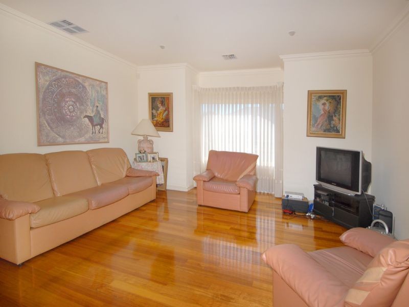 1/1 Evelyn Street, Pascoe Vale VIC 3044