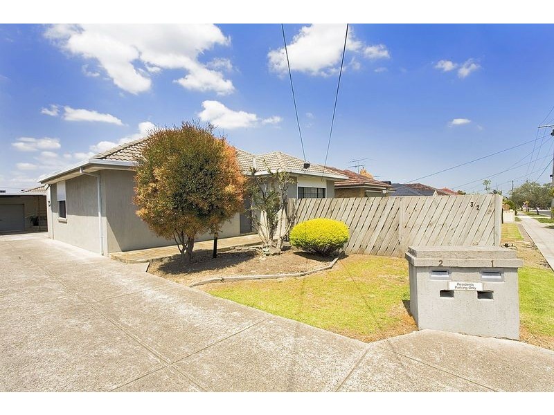 1/32 Boston Street, Fawkner VIC 3060