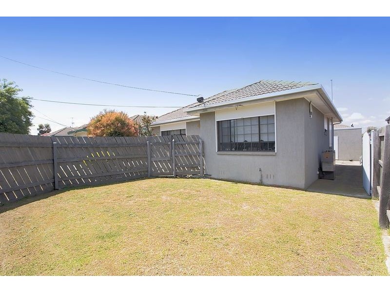 1/32 Boston Street, Fawkner VIC 3060