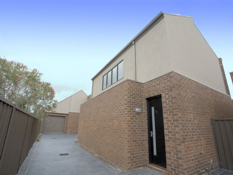 2/7 Pardy Street, Pascoe Vale VIC 3044