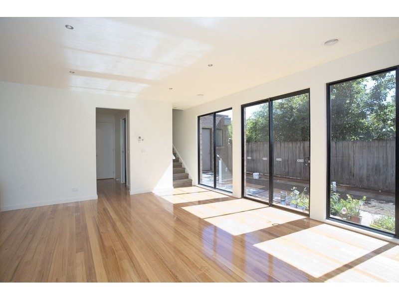 2/7 Pardy Street, Pascoe Vale VIC 3044