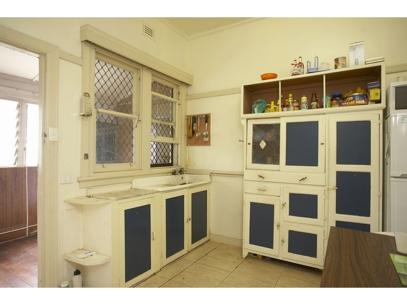 48 Reynolds Parade, Pascoe Vale South VIC 3044