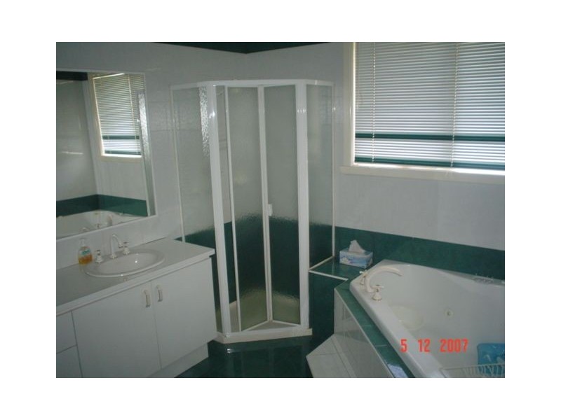 5 Wroxham Court, Fawkner VIC 3060