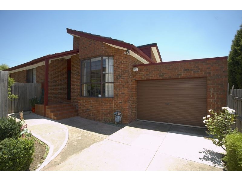 2/10 Selbourne Street, Coburg VIC 3058