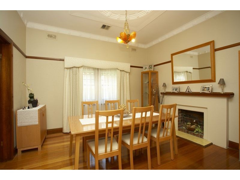 84 Grandview Avenue, Pascoe Vale South VIC 3044