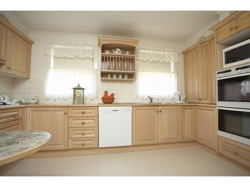 1 Oulton Street, Fawkner VIC 3060