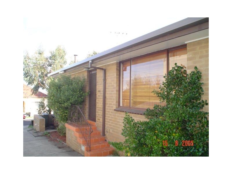 3/6 Irvine Crescent, Brunswick West VIC 3055