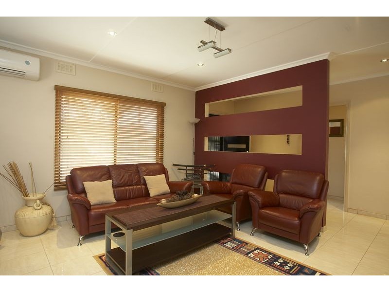 6 Vervale Avenue, Fawkner VIC 3060