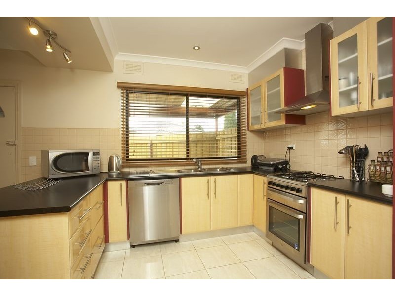 6 Vervale Avenue, Fawkner VIC 3060