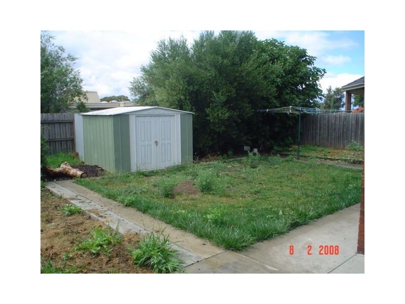 8 Manston Way, Fawkner VIC 3060