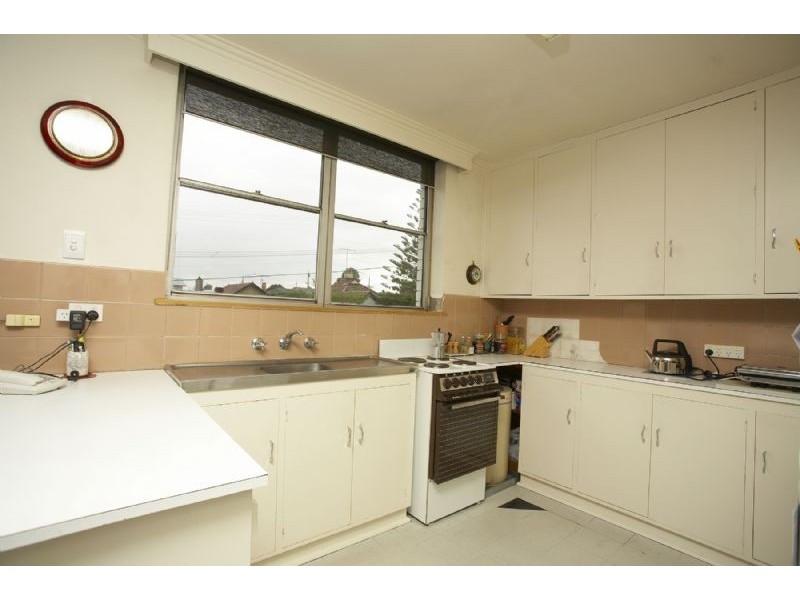 7/2 Allard Street, Brunswick West VIC 3055