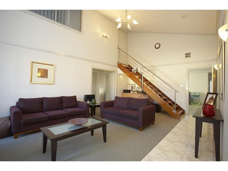 2 Baan Close, Fawkner VIC 3060