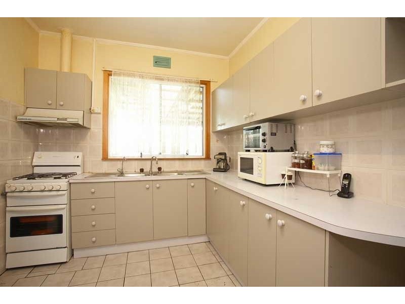 23 Queens Parade, Fawkner VIC 3060