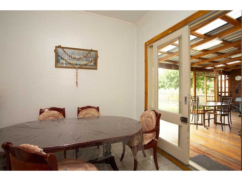 23 Queens Parade, Fawkner VIC 3060