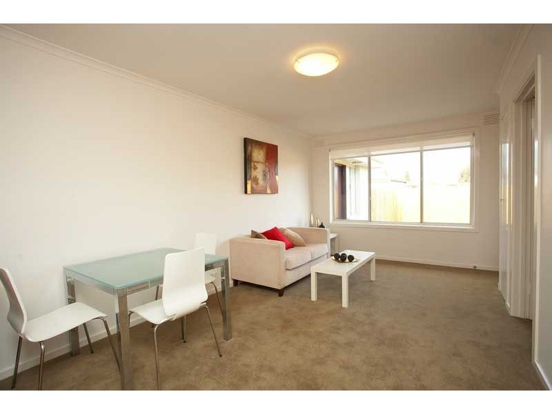 2/1 Clara Street, Fawkner VIC 3060