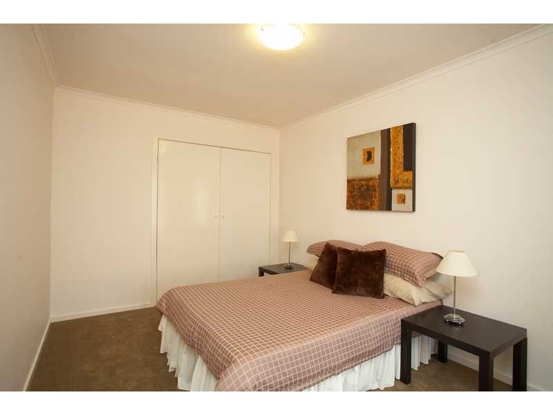 2/1 Clara Street, Fawkner VIC 3060