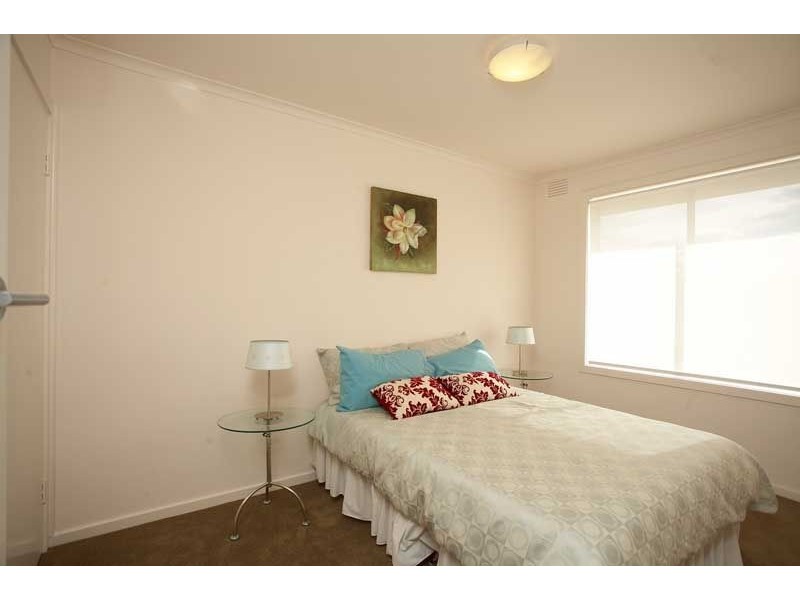 2/1 Clara Street, Fawkner VIC 3060