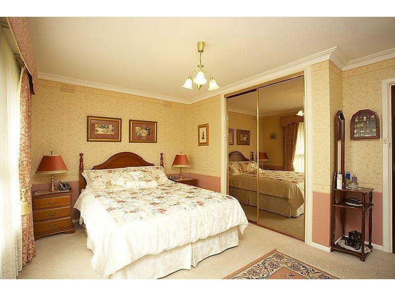 1 Epsom Court, Fawkner VIC 3060