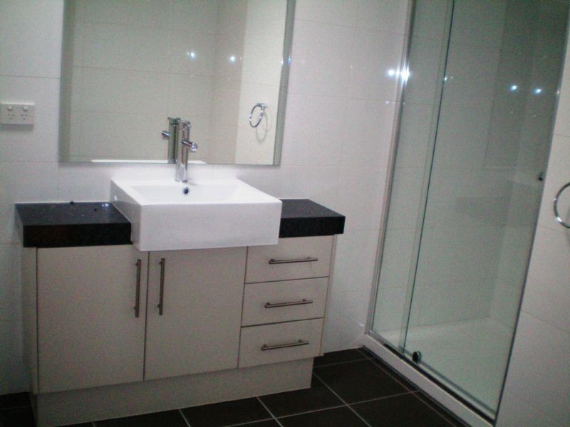 9 Meaker Avenue, Oak Park VIC 3046