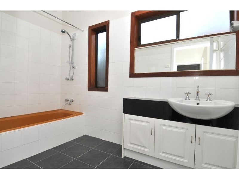 34 Farview St, Glenroy VIC 3046