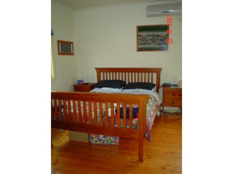 14 Moss Court, Glenroy VIC 3046