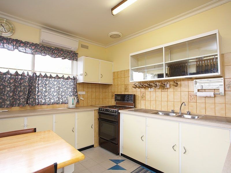 27 McMahons Road, Coburg VIC 3058