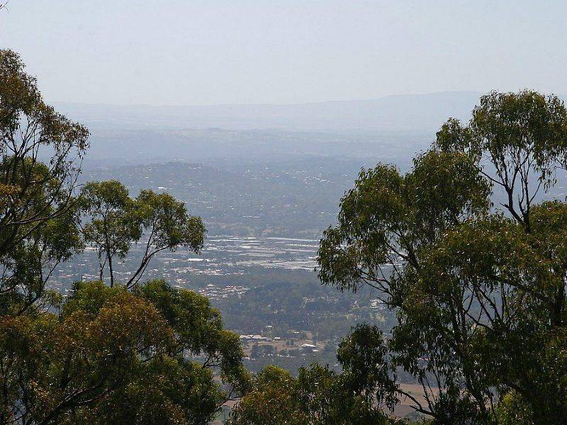 1  Highview Road, Ferny Creek VIC 3786