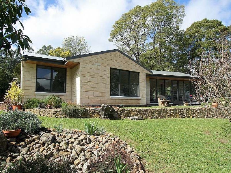 16-18 Observatory Road, Mount Dandenong VIC 3767