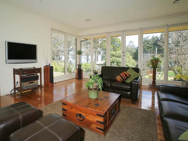 16-18 Observatory Road, Mount Dandenong VIC 3767