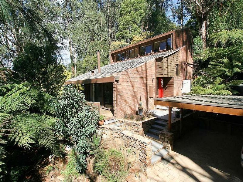 20 Rosemont Crescent, Kalorama VIC 3766