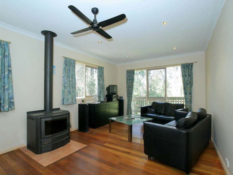 5 Scenic Crescent, Kalorama VIC 3766