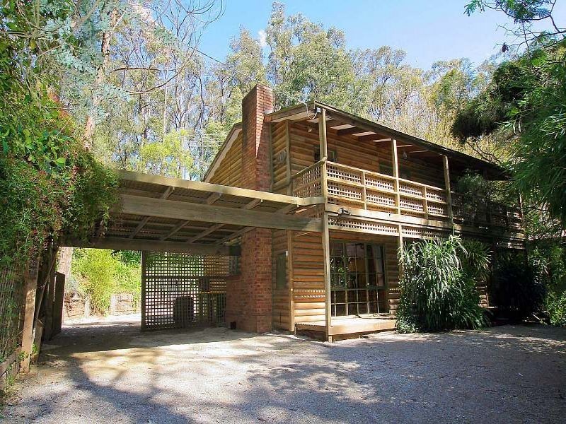 70 Inverness Road, Kalorama VIC 3766