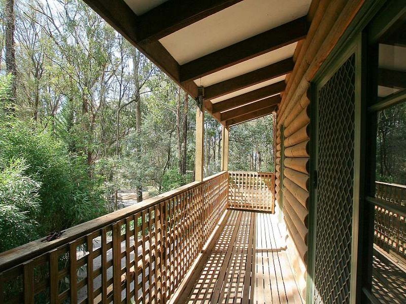 70 Inverness Road, Kalorama VIC 3766