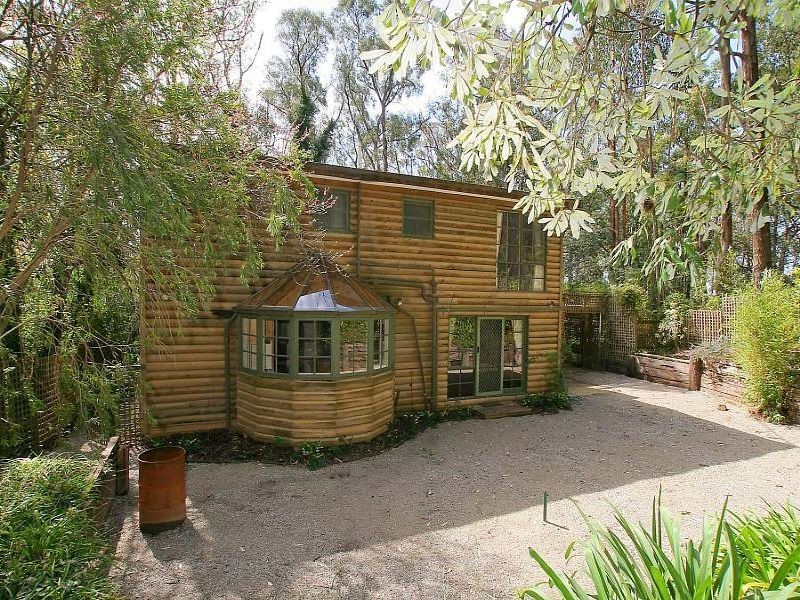 70 Inverness Road, Kalorama VIC 3766