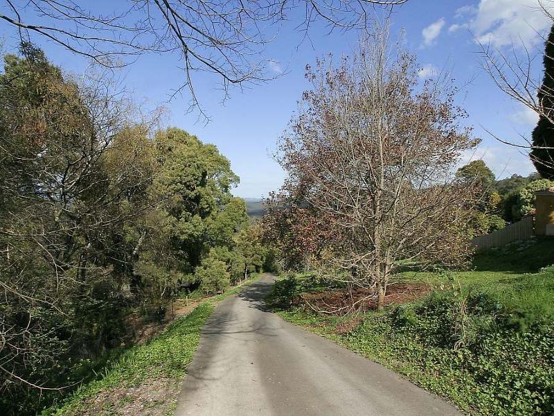 2 Yosemite Road, Kalorama VIC 3766
