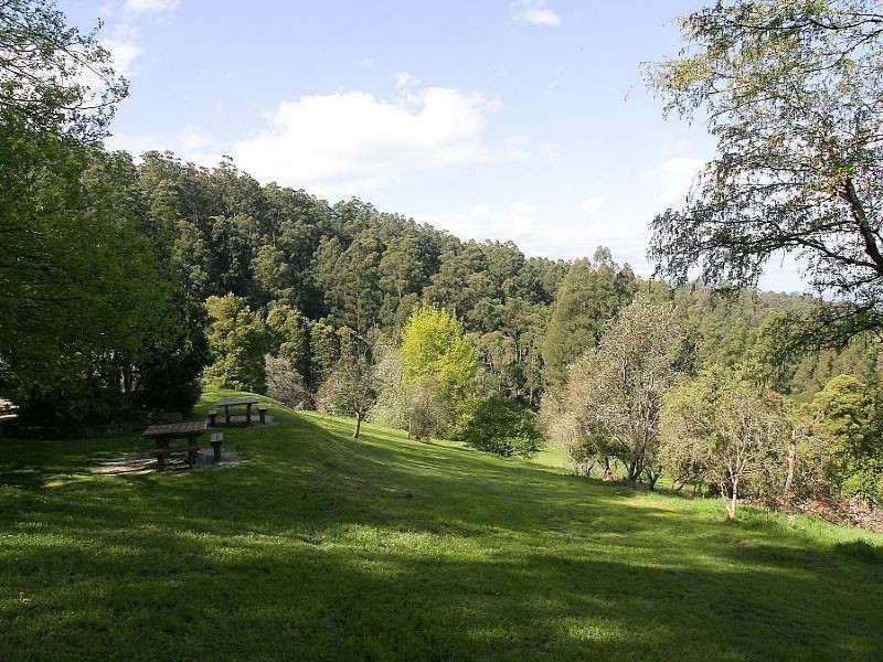 2 Yosemite Road, Kalorama VIC 3766
