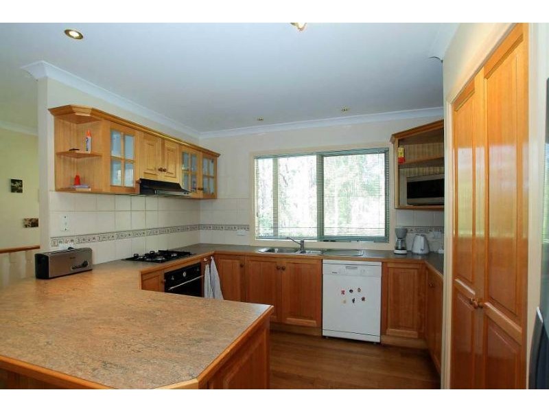 5 Scenic Crescent, Kalorama VIC 3766