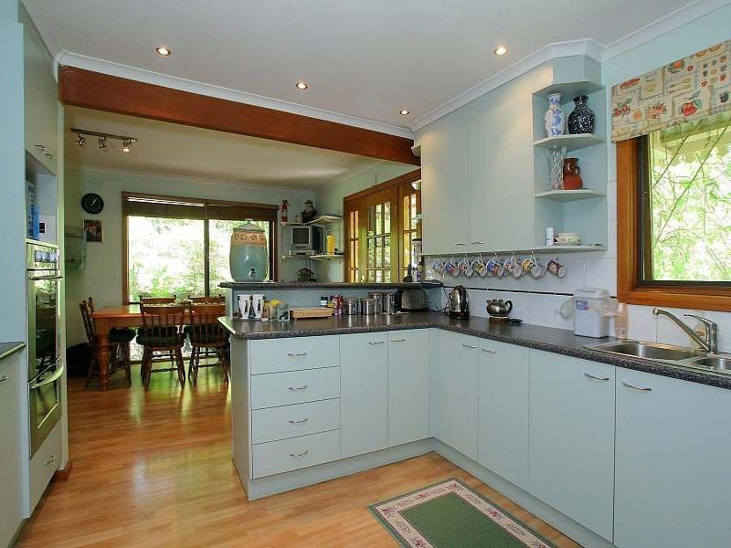 2 Thomson Avenue, Olinda VIC 3788