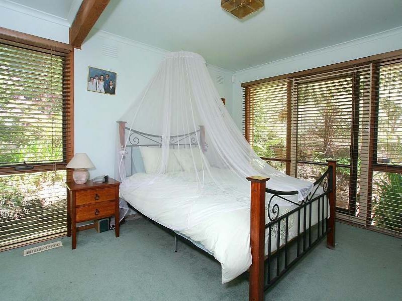 2 Thomson Avenue, Olinda VIC 3788